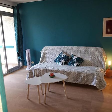 Appartement Avec Agreable Loggia Dans Residence Privee Fréjus Kültér fotó